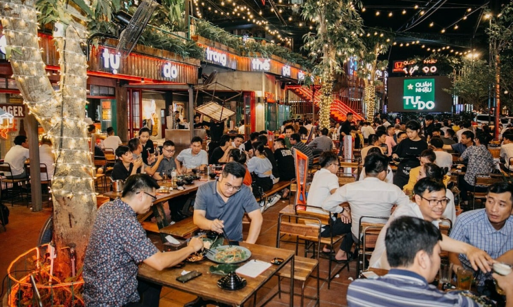 Nhậu phố cổ Hà Nội